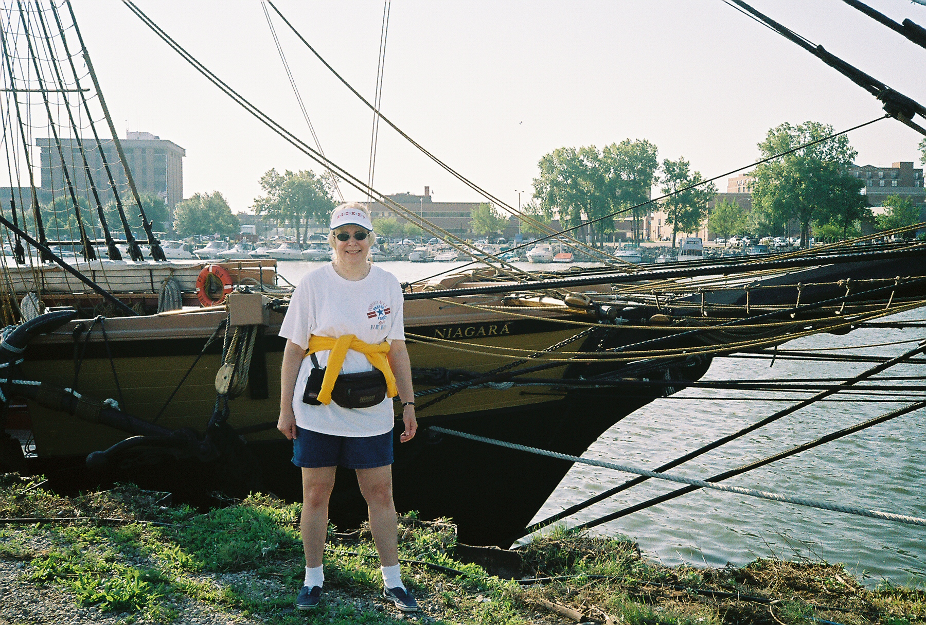 Brenda Boarding Brig Niagara