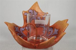 Maple Leaf Votive
                            Candleholder