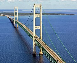 260px-Mackinac_Bridge_from_the_air4.png